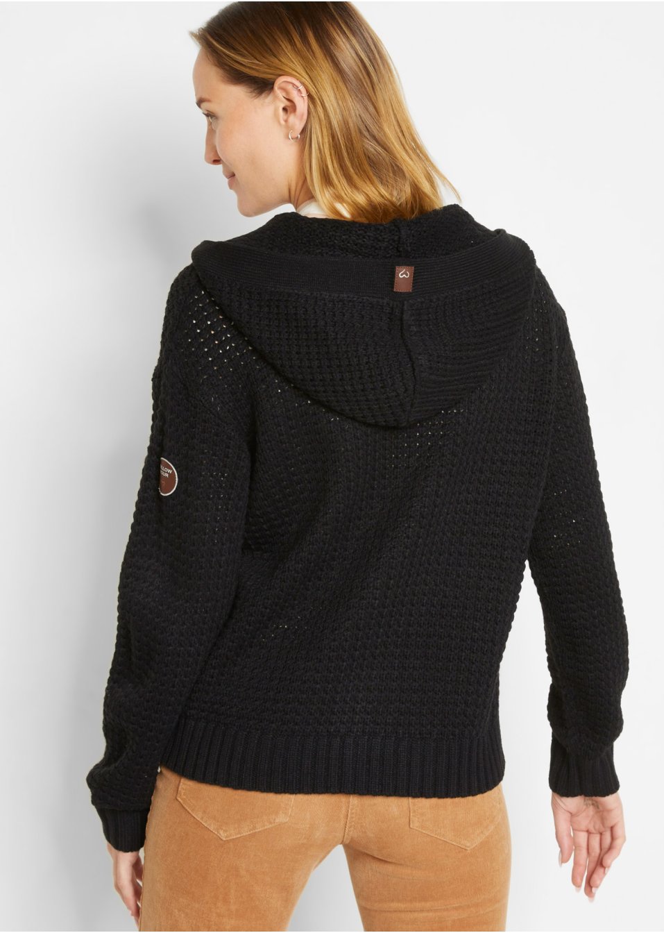 Veste en maille à gros boutons et capuche
