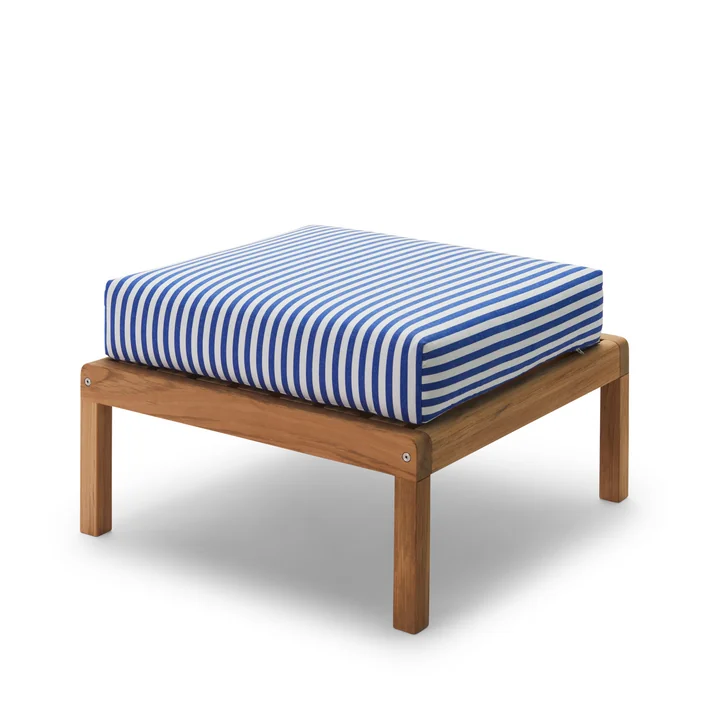 Fritz Hansen - Skagerak Virkelyst Pouf, Teak / seeblau gestreift (Limited Edition)