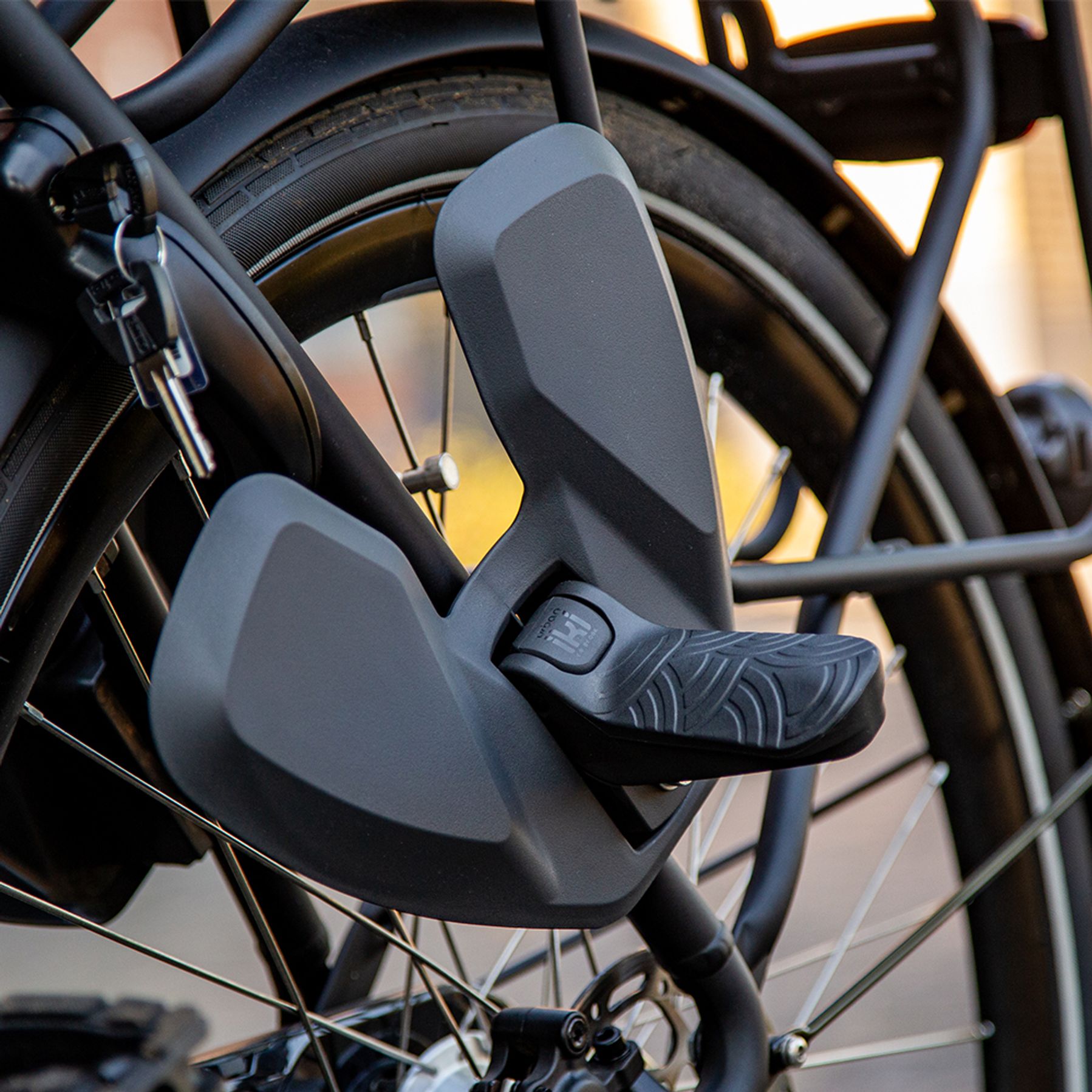Urban Iki Junior MIK HD Fietsstoeltje Achter