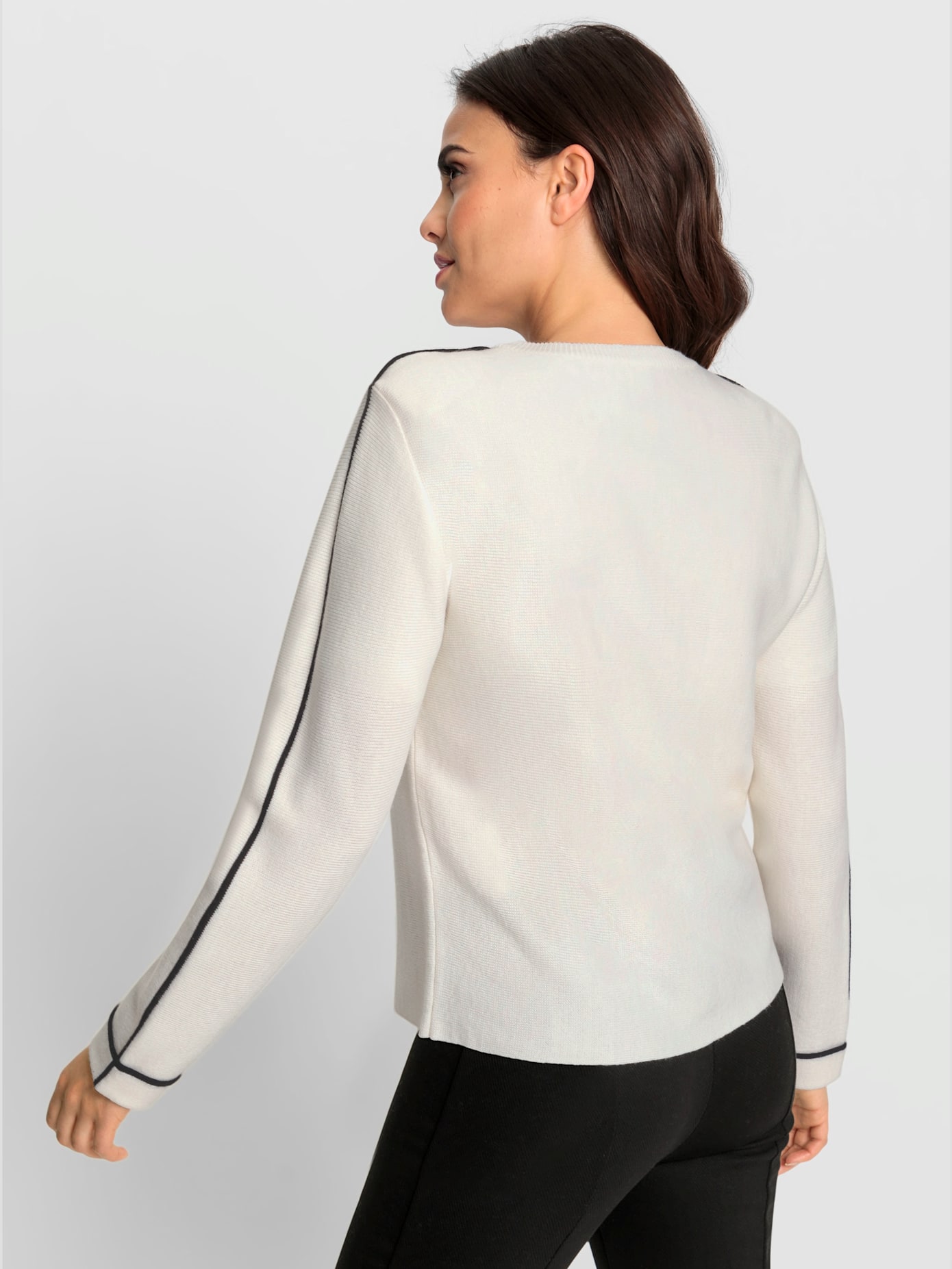 Veste en tricot 30% laine vierge (mérinos)