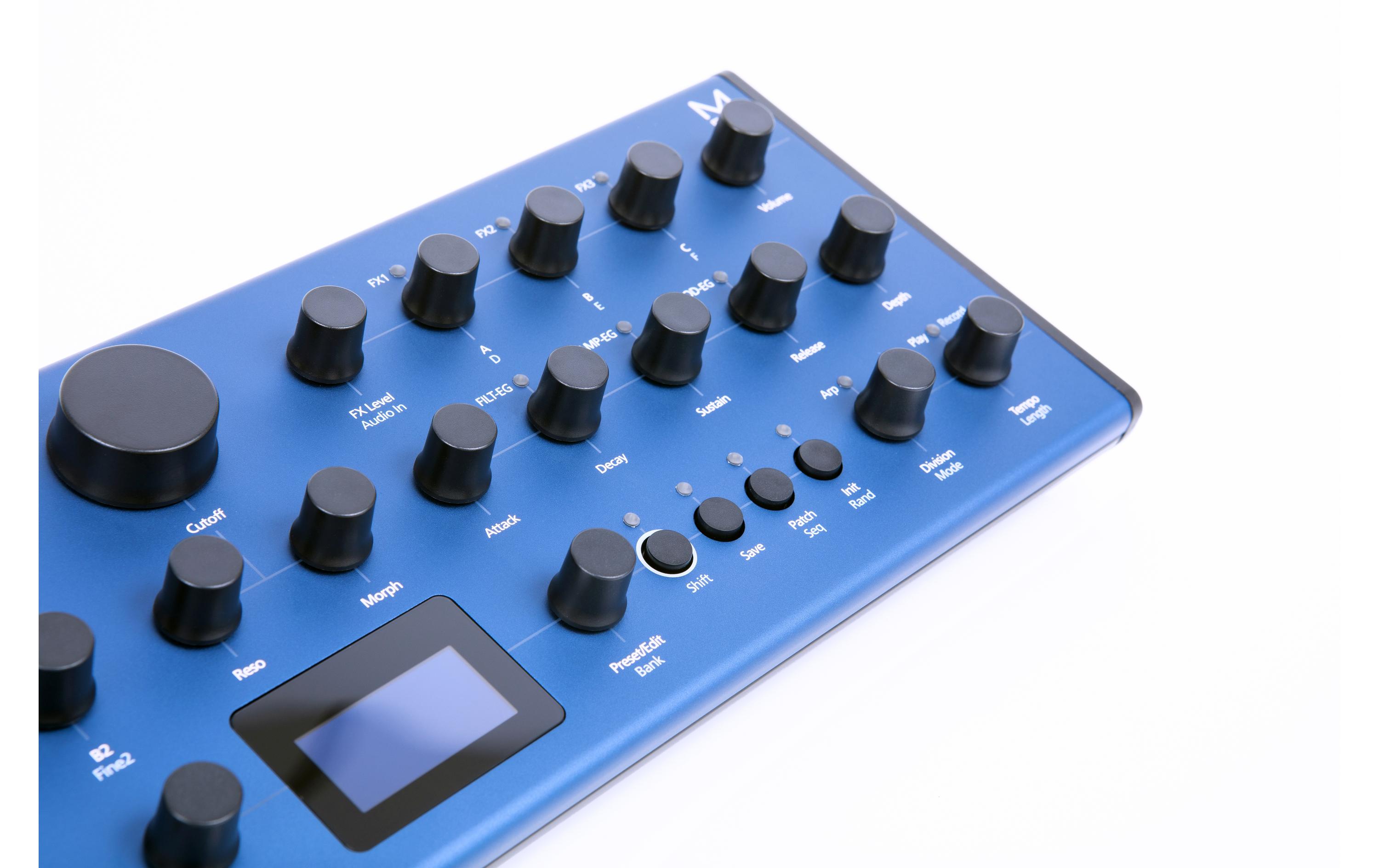 Synthesizer Cobalt8M<br>8-stimmiger erweiterter virtuell-analoger Synthesizer