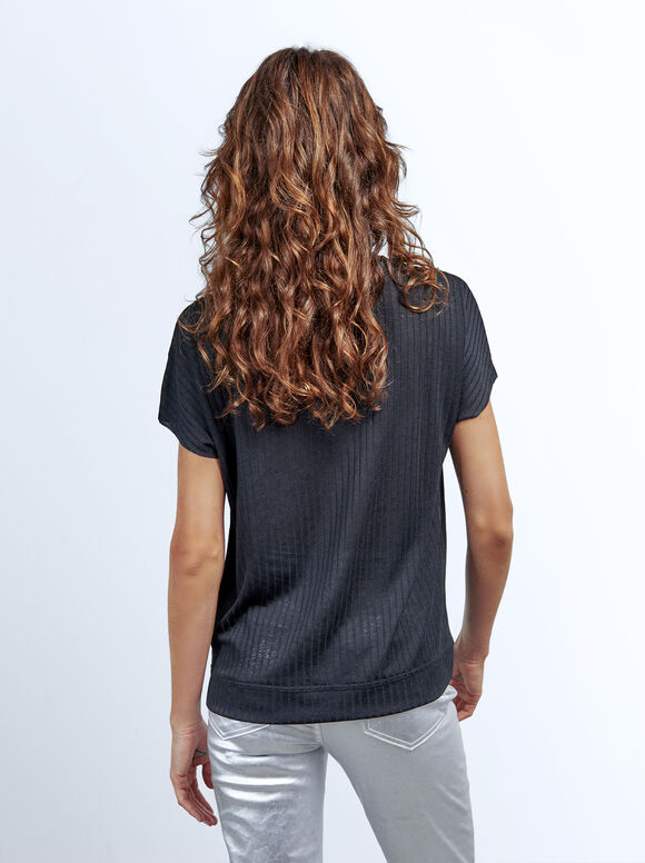 Camiseta feita com materiais reciclados - Preta