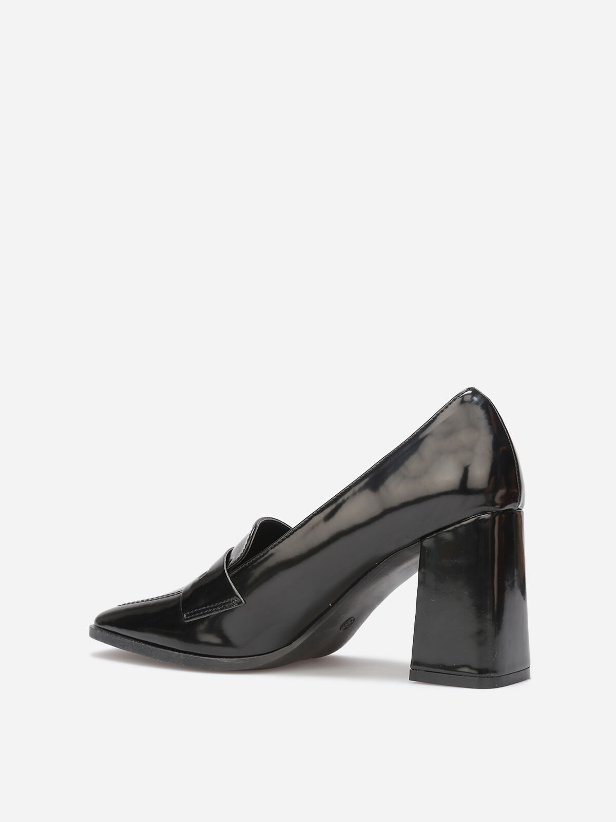 Mocassins vernis à talon et surpiqûres- Noir