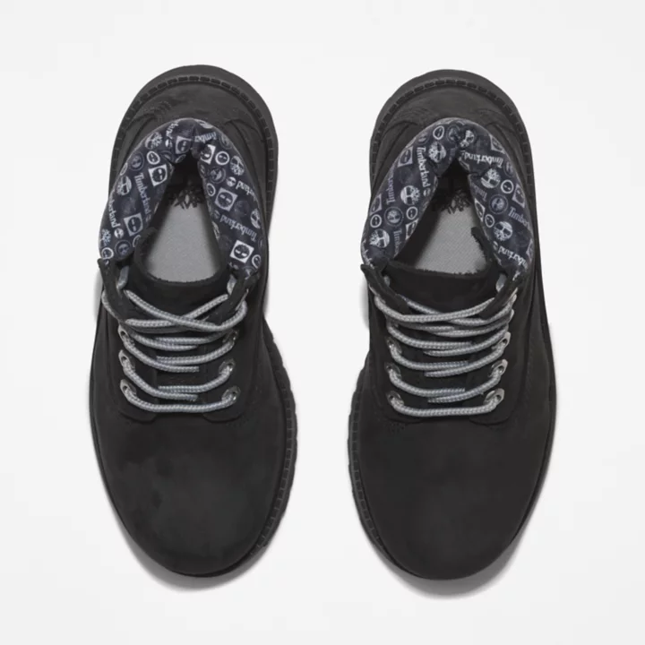 Bota Timberland Premium de 6 polegadas para jovens na cor preta.