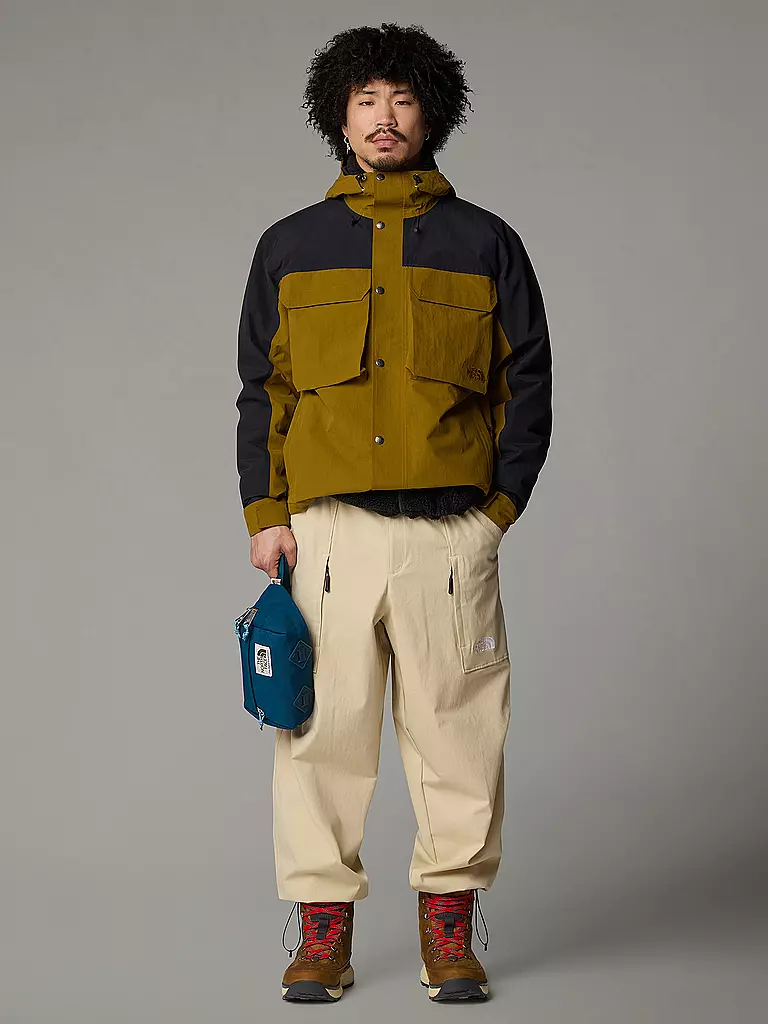THE NORTH FACE Windbreaker M66 olive