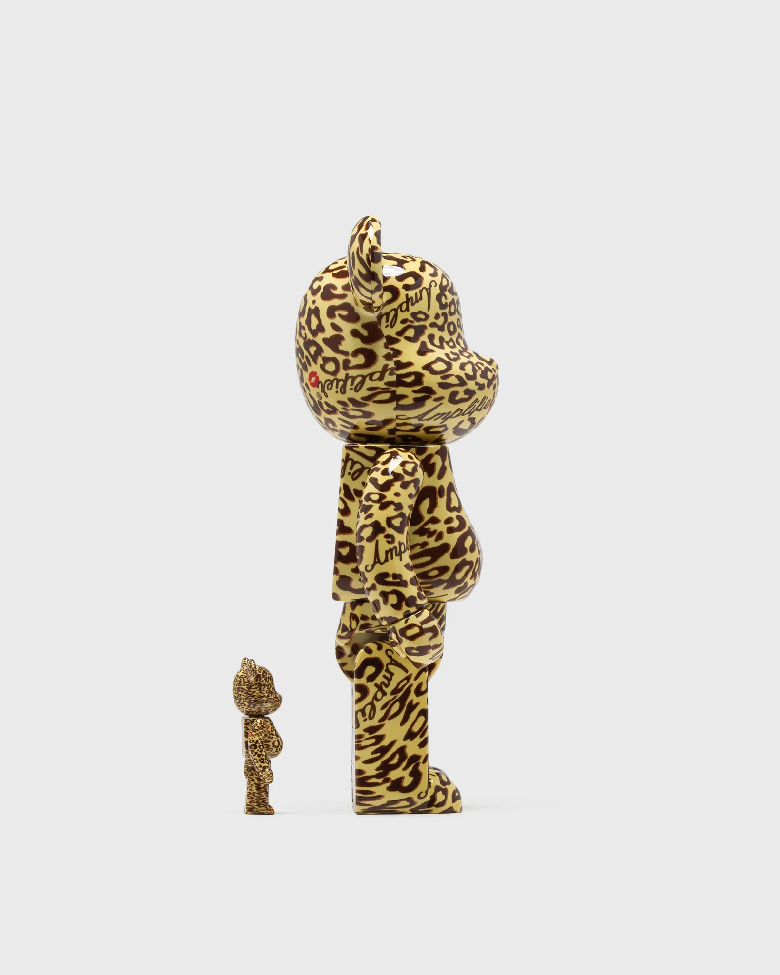 Pacote com 2 amplificadores MEDICOM BEARBRICK 400%