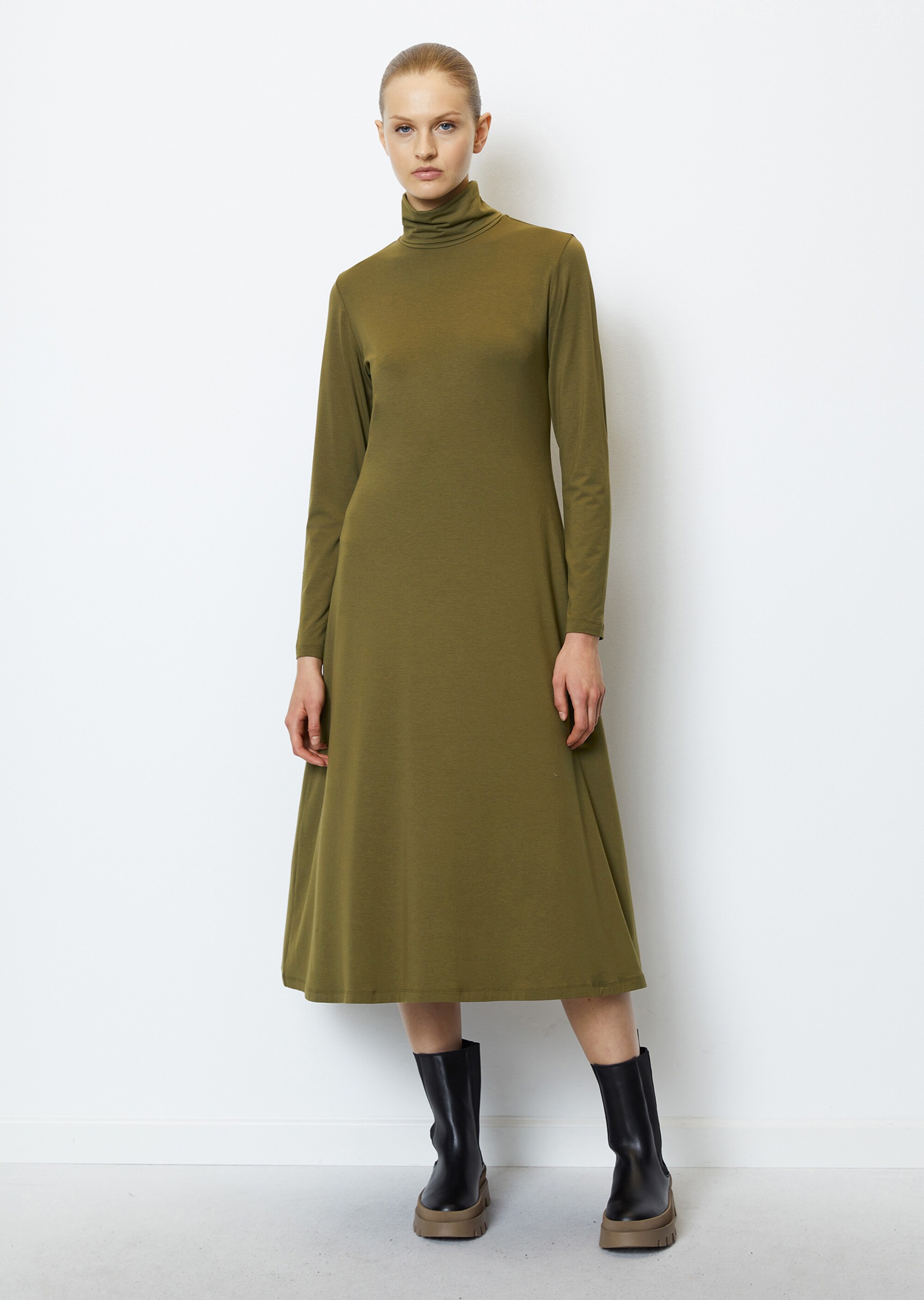 Jersey-Rollkragenkleid fitted mit TENCEL™ Modal