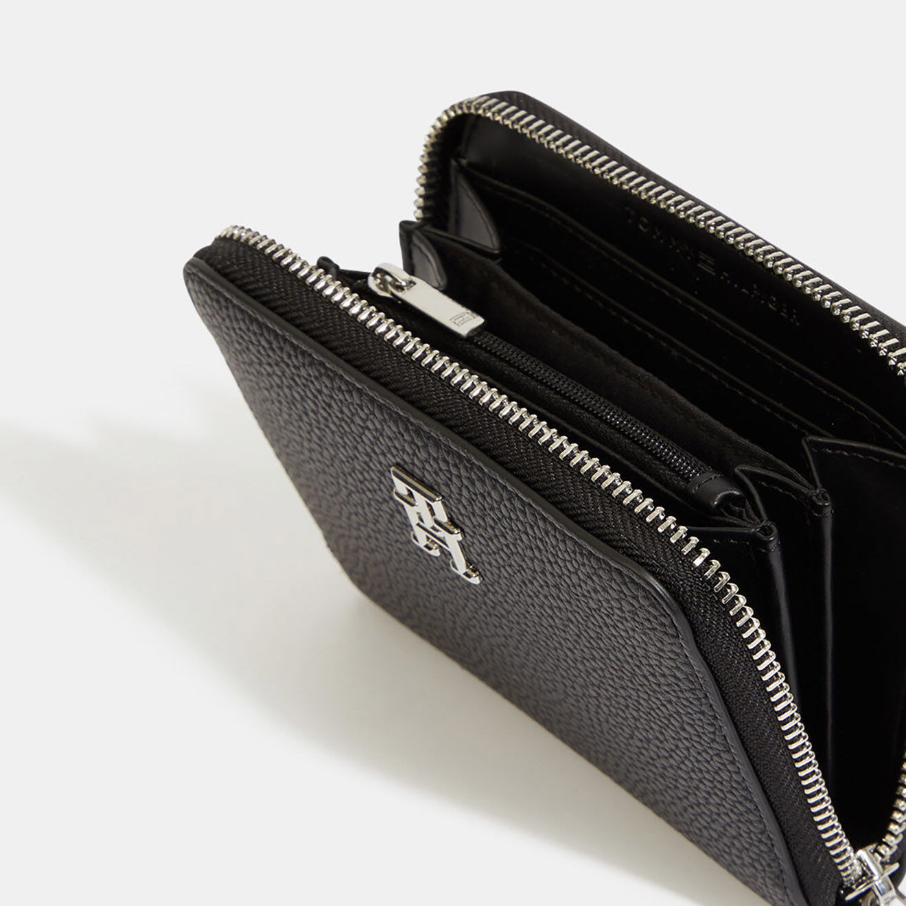 Tommy Hilfiger Petit compagnon Emblem noir - 10x13 cm