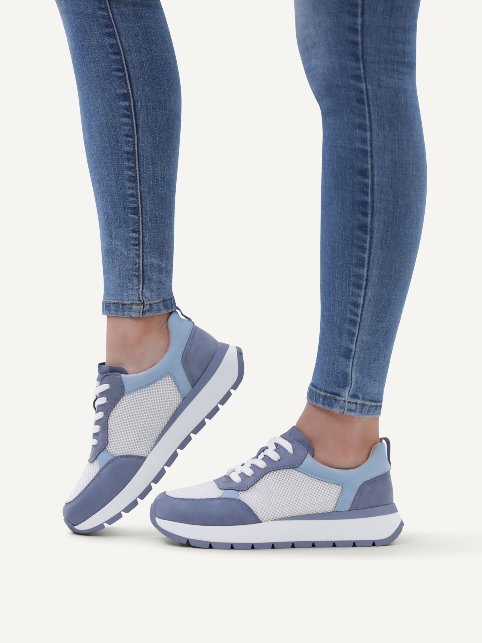 Sneaker