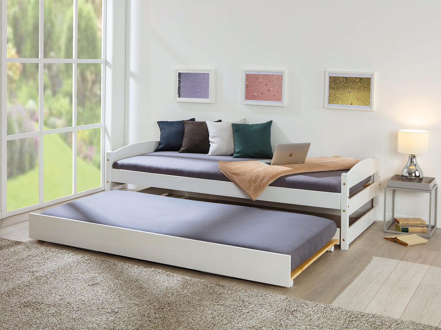 Ausziehbett aus Massivholz