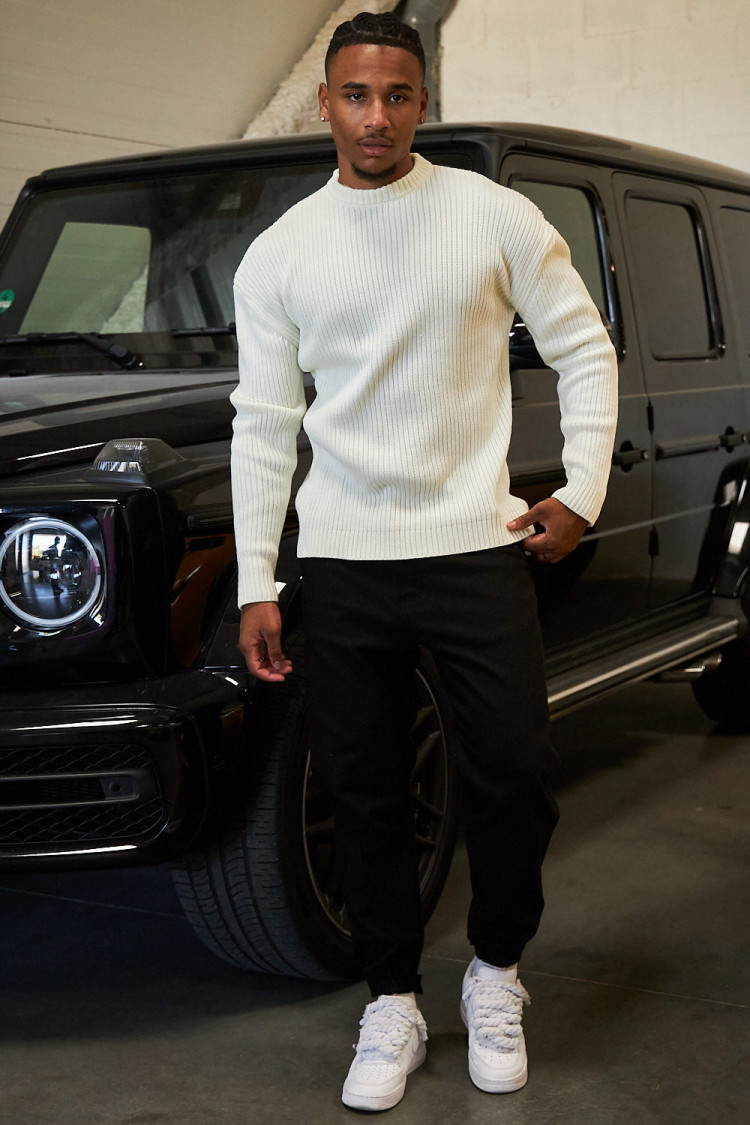 Pull blanc en maille à col rond