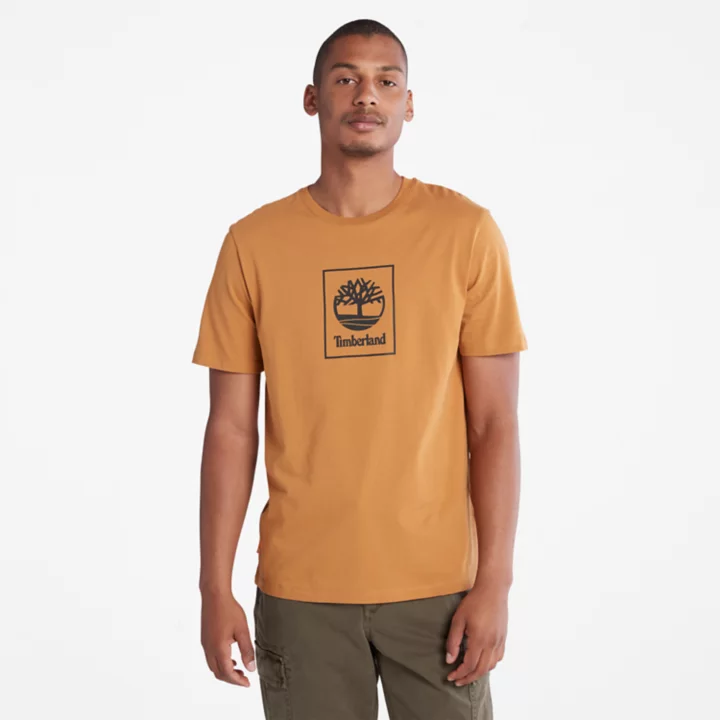 Camiseta masculina Stack Logo na cor laranja.