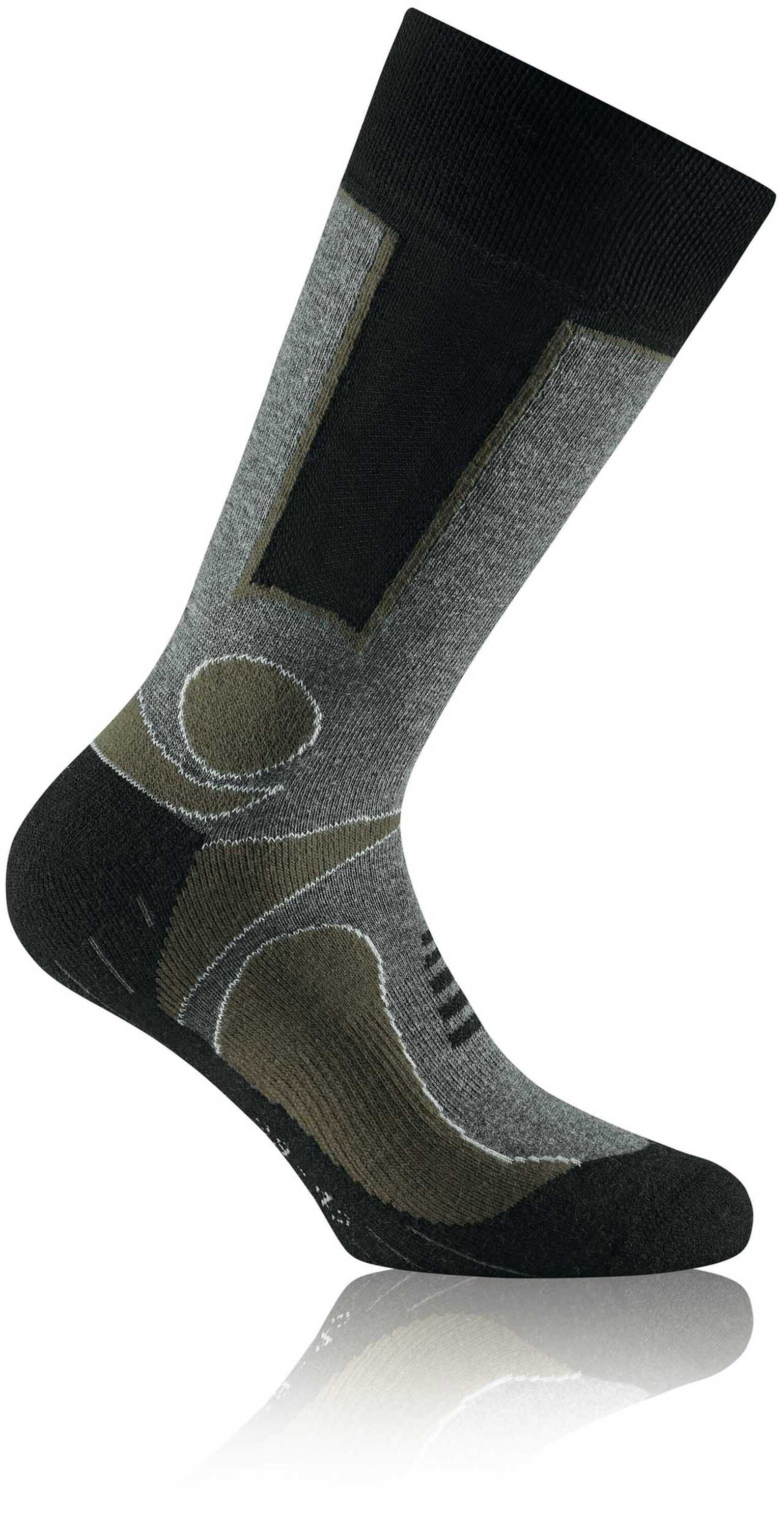 Pacote com 2 pares de meias Rohner Advanced, modelo regular, com estampas.