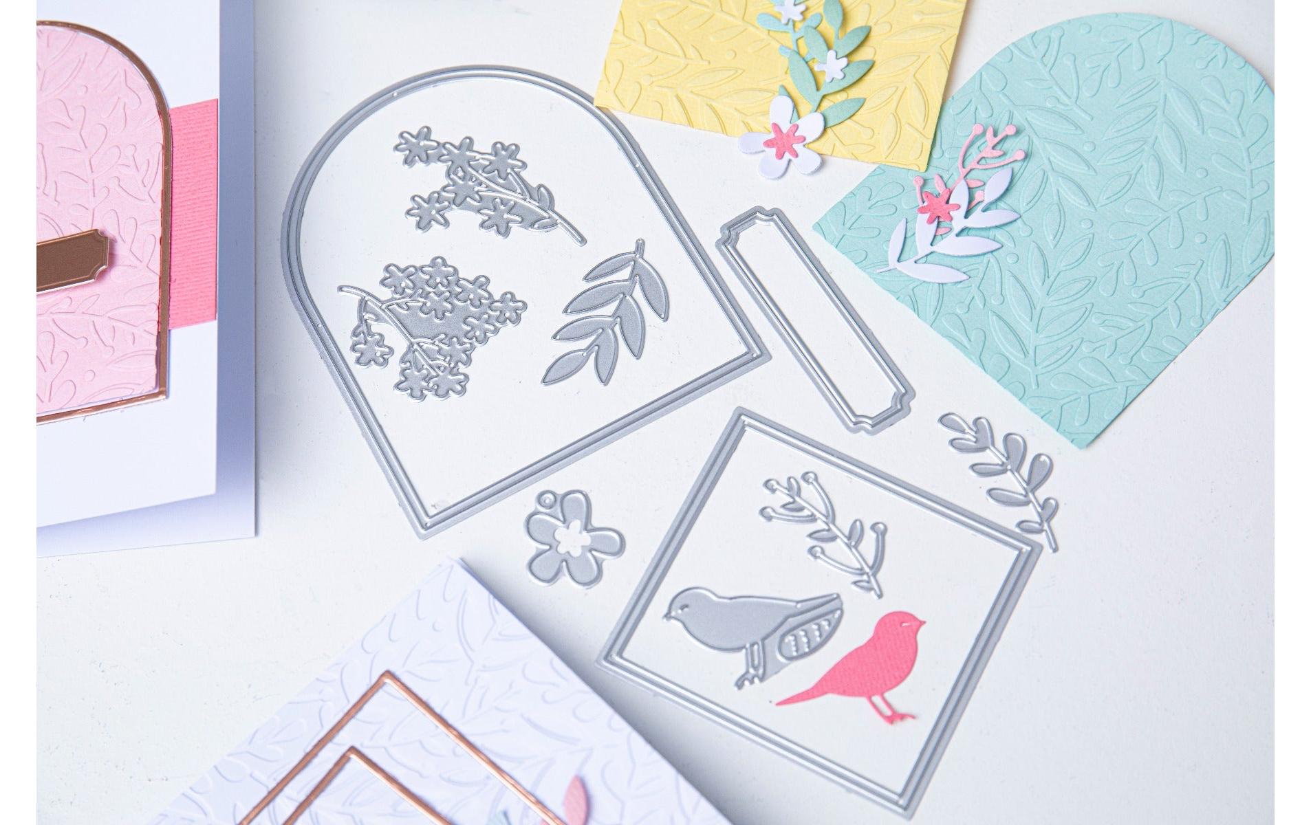 Stanz- und Prägemaschine Big Shot Starter Kit 2<br>Starterkit inklusive Stanzformen und Prägefolder
