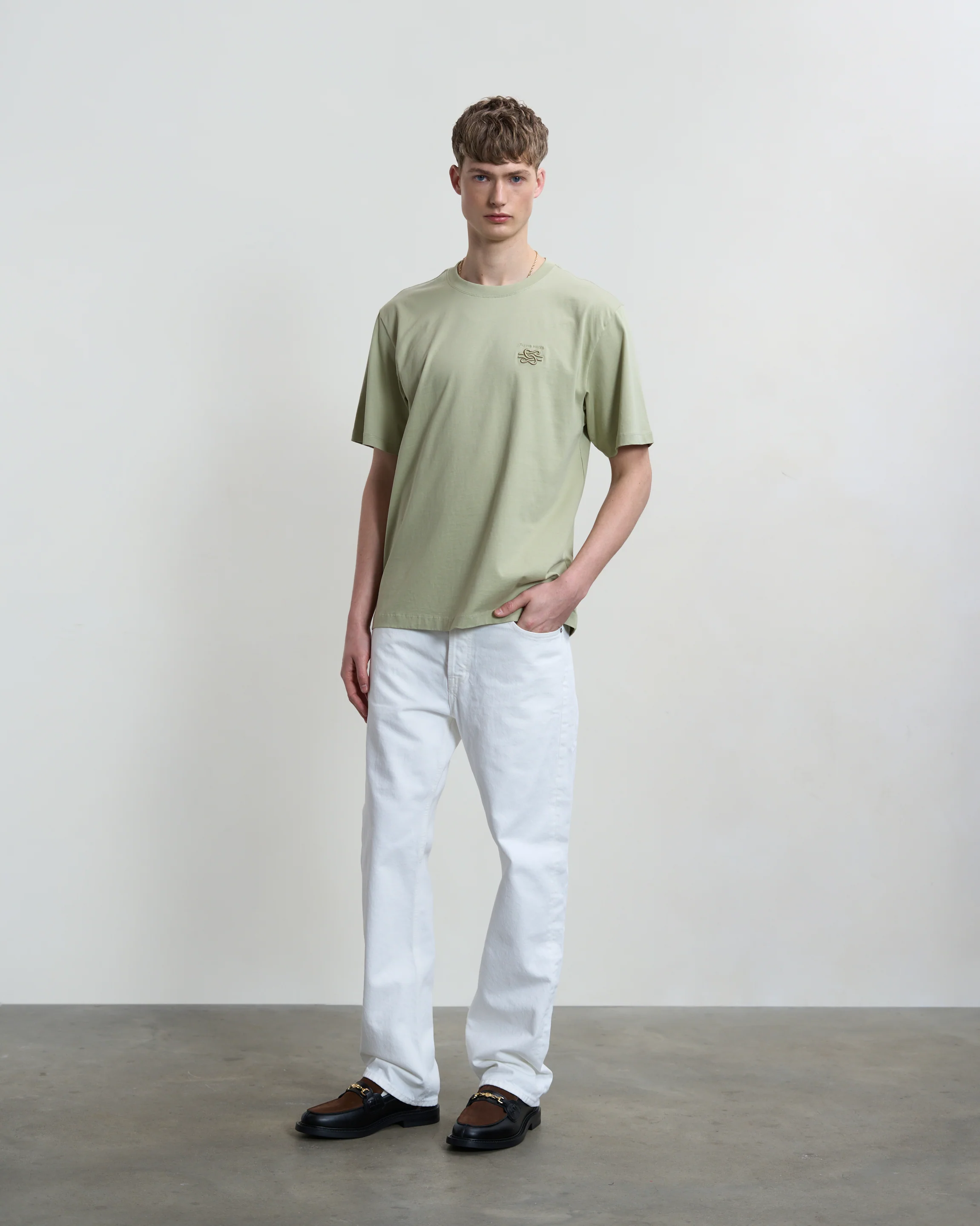 T-shirt Embroidered Knot Tea