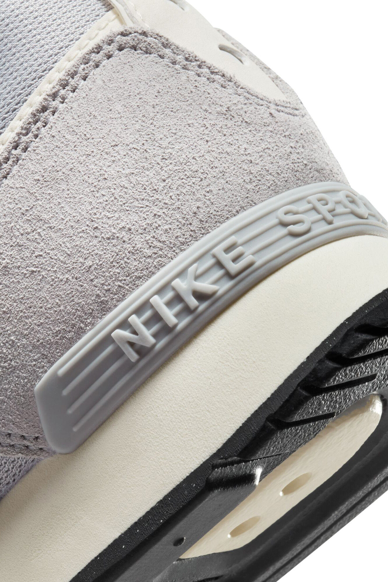 Tênis Nike Venture Runner