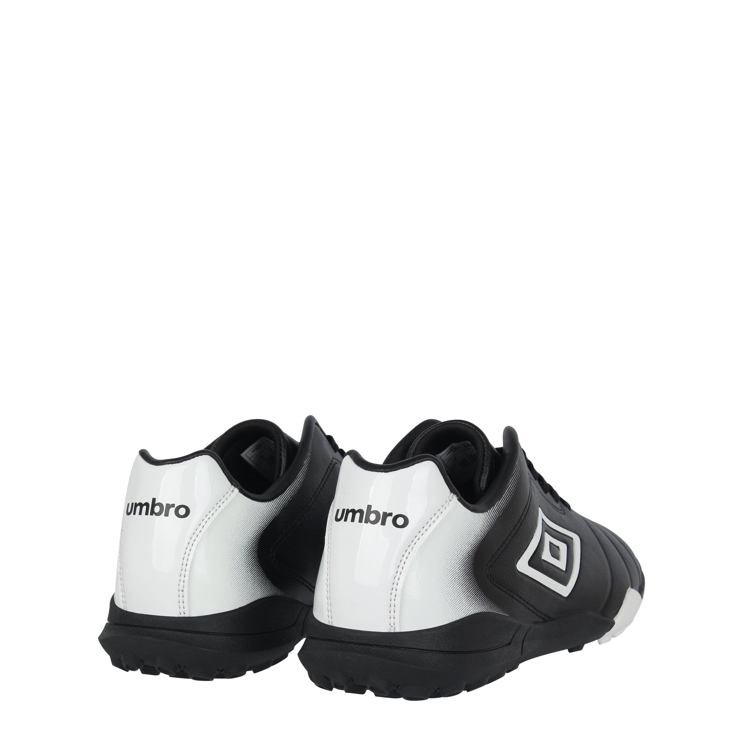 Umbro Calcio Astro Turf Trainers