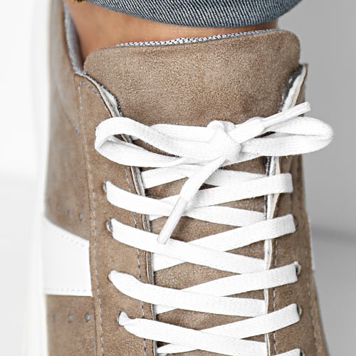 Baskets 560 Brown White