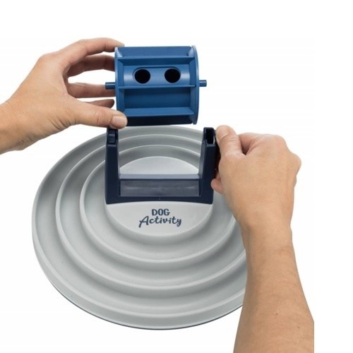 Alimentador interativo Trixie com roda, azul e branco, para gatos.