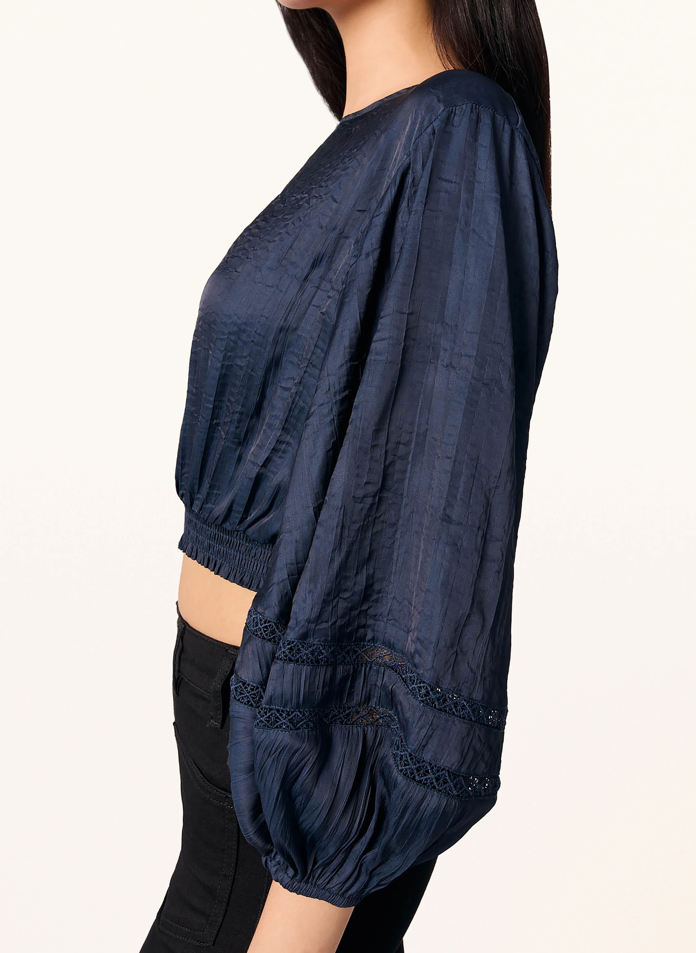 maje Cropped-Blusenshirt mit 3/4-Arm und Cut-out