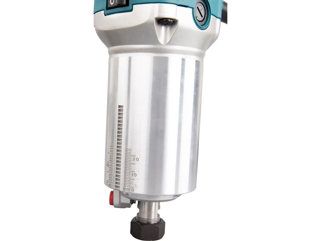 Makita fræsemaskine RT0702C 710 W