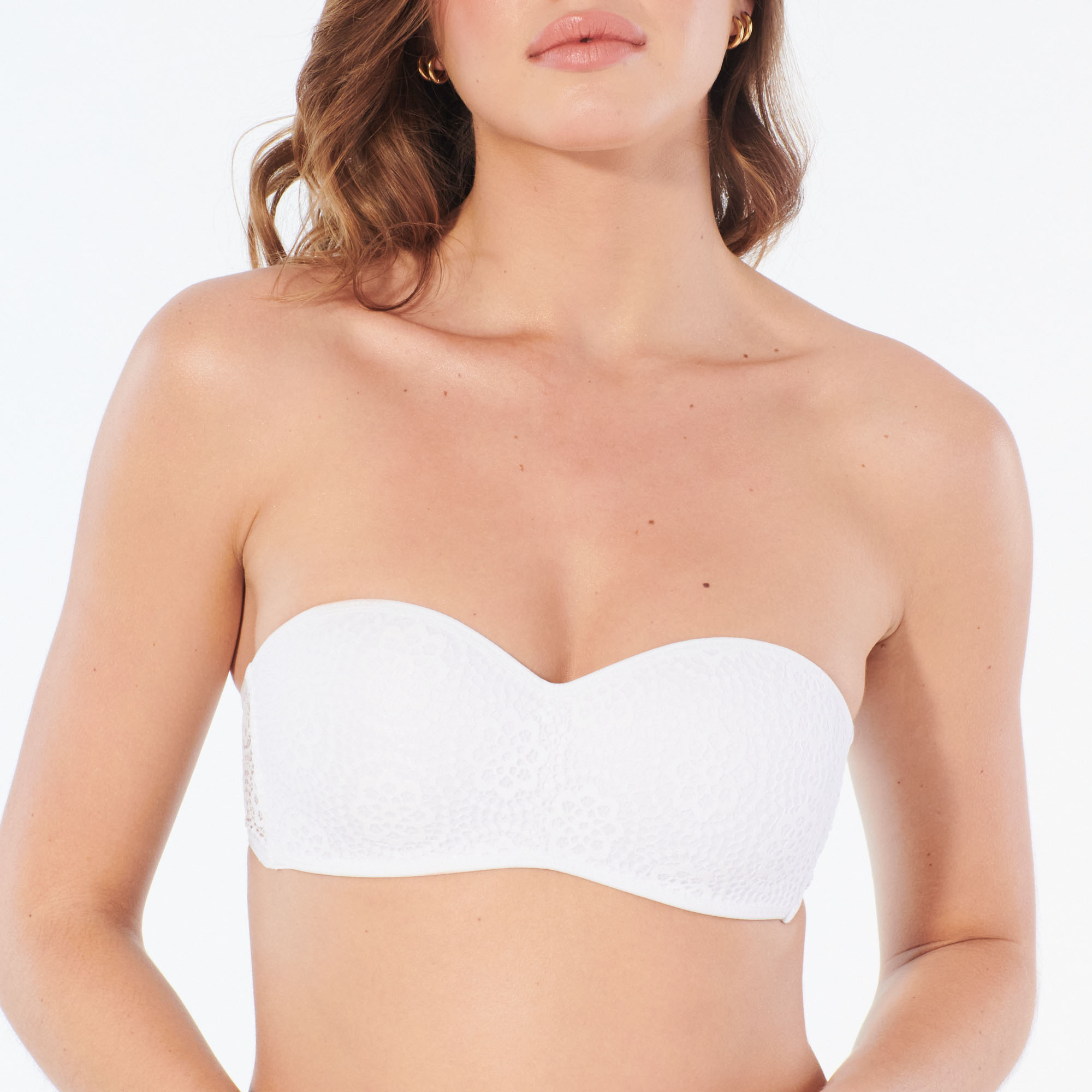 Soutien-gorge bandeau en dentelle