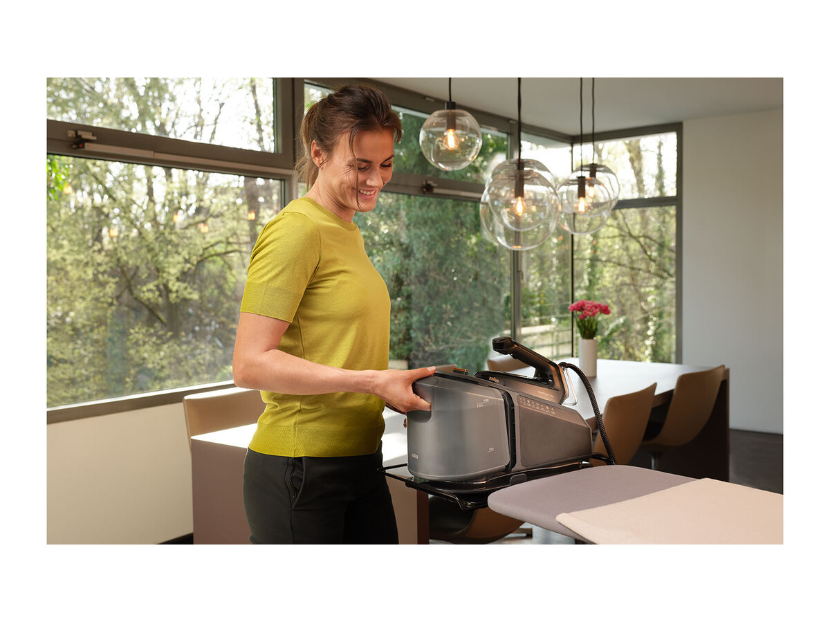 FERRO COM CALDEIRA BRAUN IS7286BK CARESTYLE 7 (PRESSÃO 8 BAR - JATO VAPOR 650 G/MIN)