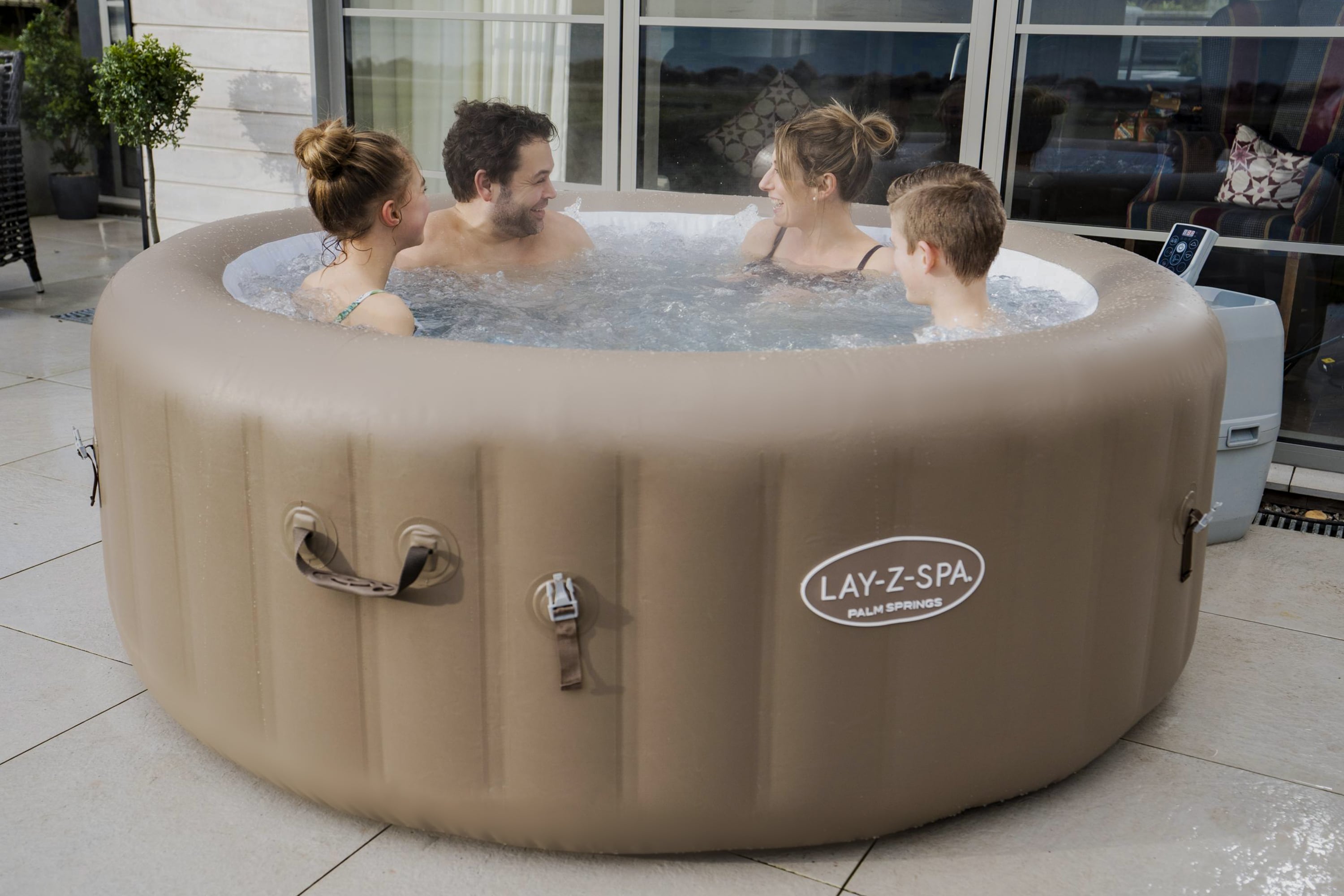 Bestway® LAY-Z-SPA® Whirlpool Palm Springs AirJet™ Ø 196 x 71 cm, rund