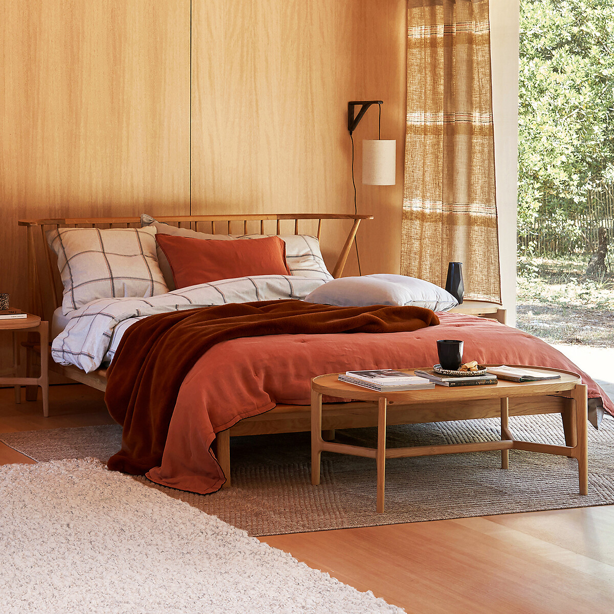 AM.PM<br>Cama de carvalho maciço, Caspian