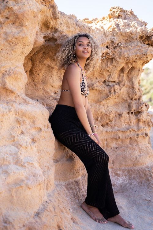 Zwarte zigzag flared broek met lurex