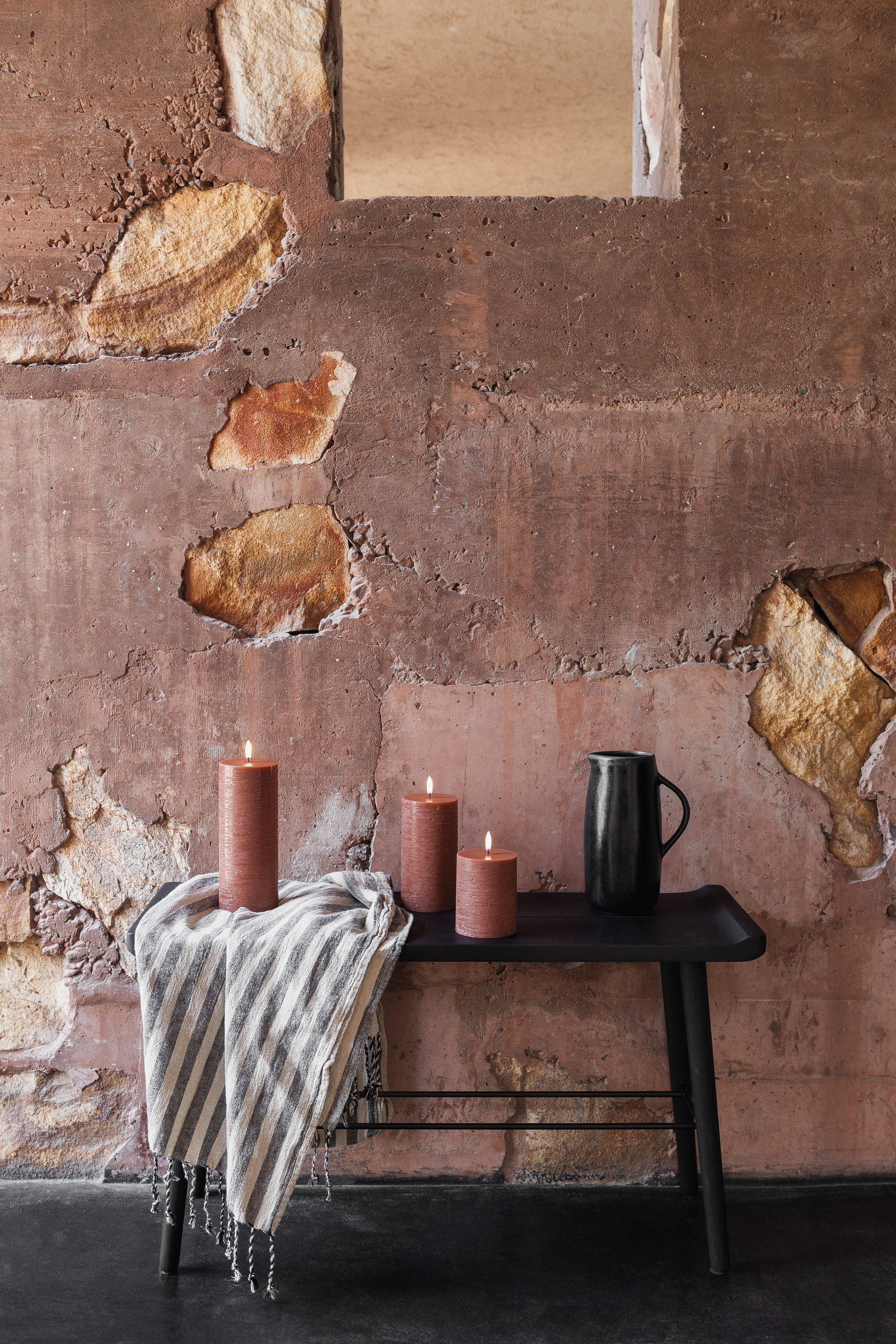 Uyuni  LED Rustic pillar lys, Terracotta - H10 cm.
