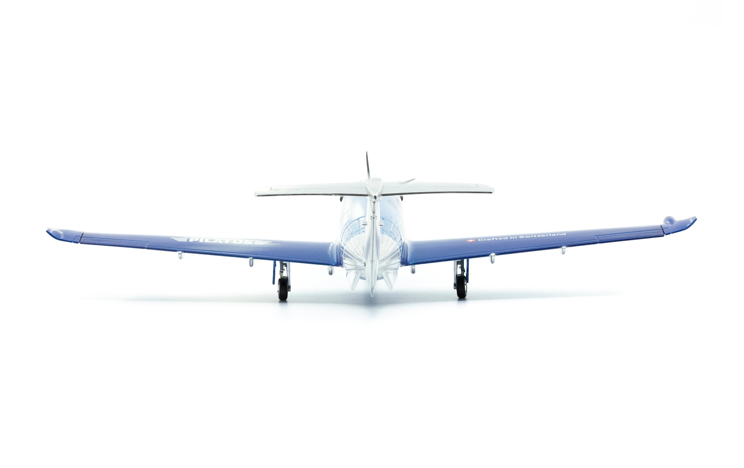 Pilatus PC-12 NGX HB-FQI 1:72Turboprop-Mehrzweckflugzeug Modellbausatz