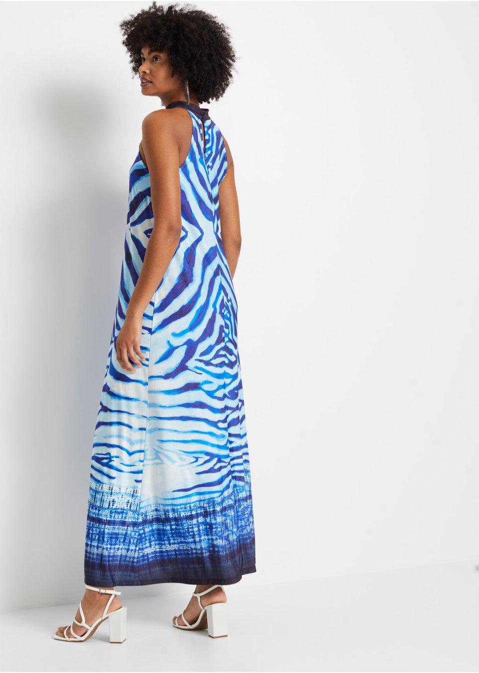 Robe dos nu