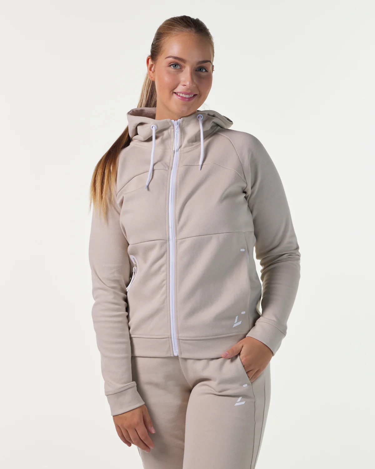LEVITY Break Tech Zip Jacket Beige Feather