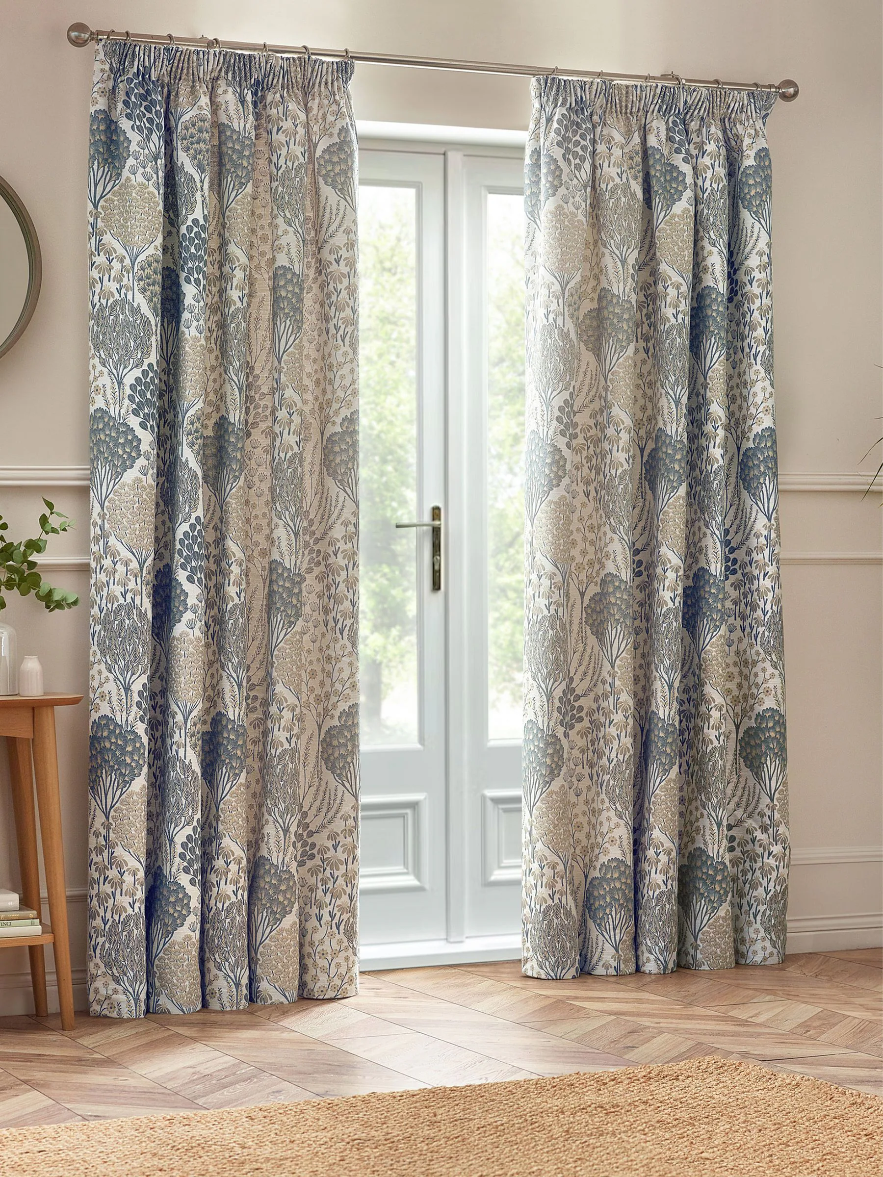 Wylder Ophelia jacquard gordijnen met bloemenvoering en plooiband