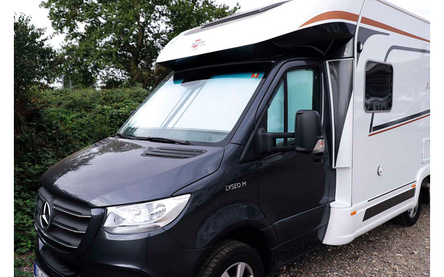 Remis Fahrerhausverdunkelung REMIfront IV für Mercedes Sprinter ab 2019
