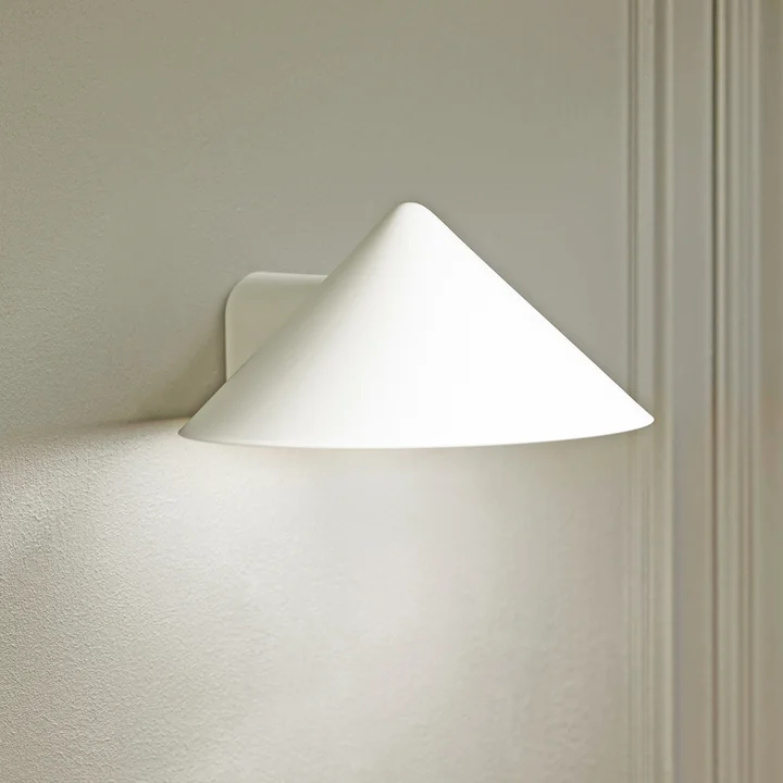 Frandsen - Grasp LED Akku-Wandleuchte, beetroot matt