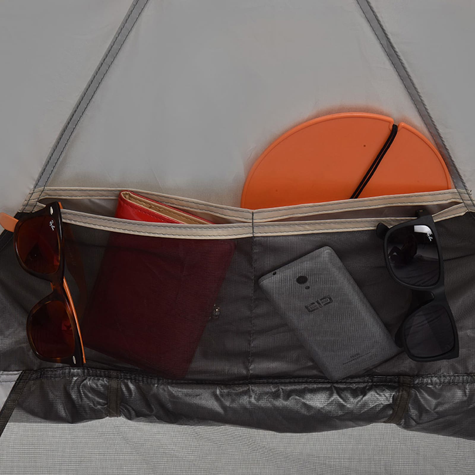 TERRA NATION Strandmuschel Reka Kohu rPET Automatik Sekunden Zelt UPF50 Recycelt