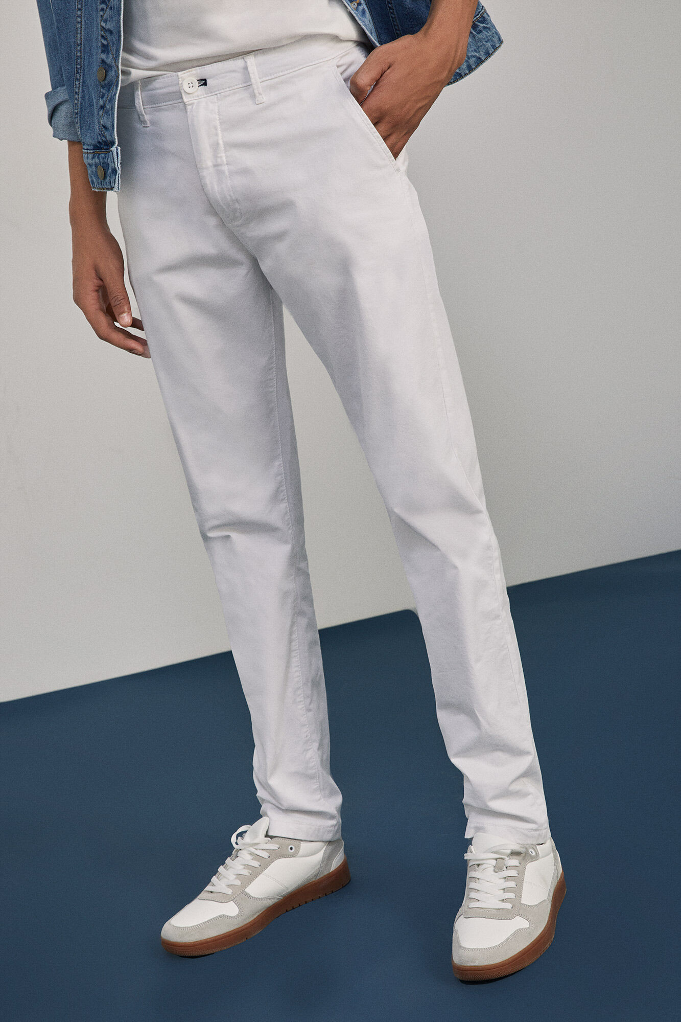 Calça chino slim - marfim