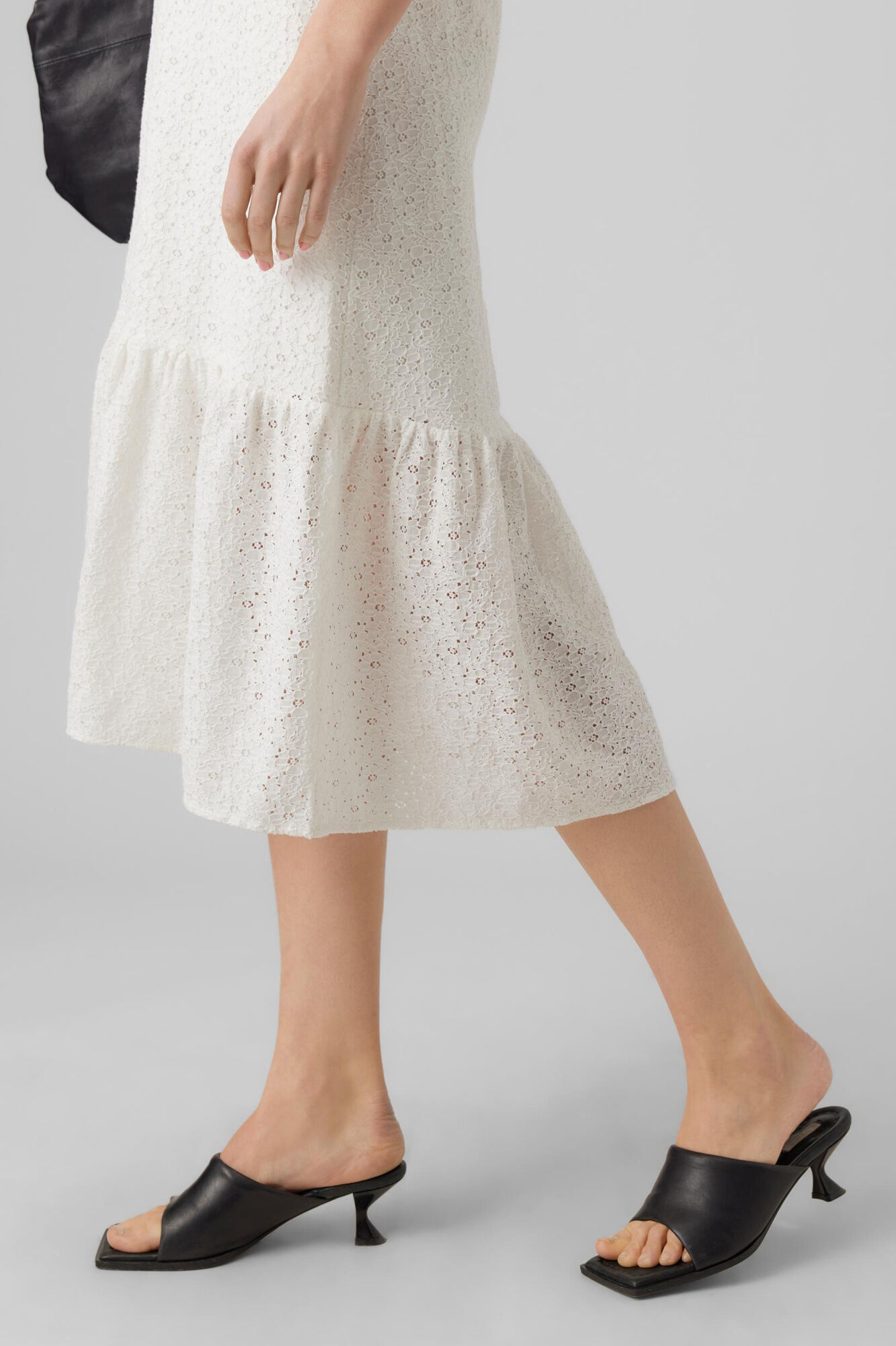 Vestido com decote em bico 7/8 - Branco