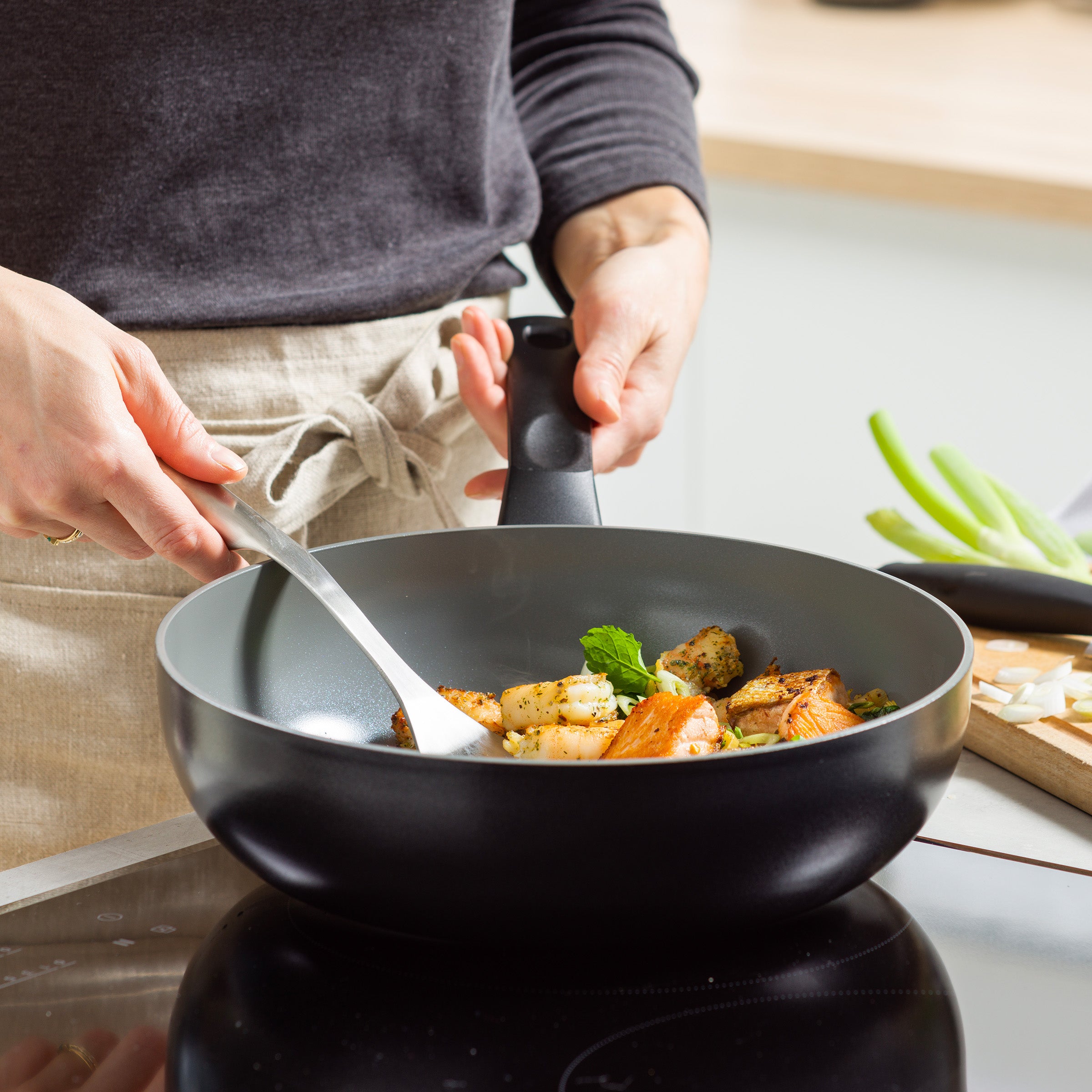 Easy Basic Ceramic wok 28 cm