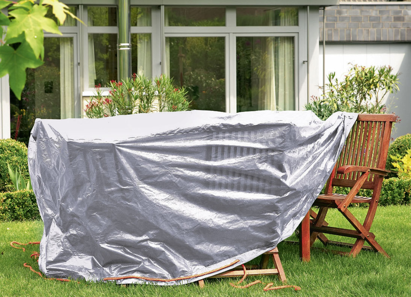 Schutzhüllen für Gartenmöbel und Polsterauflagen