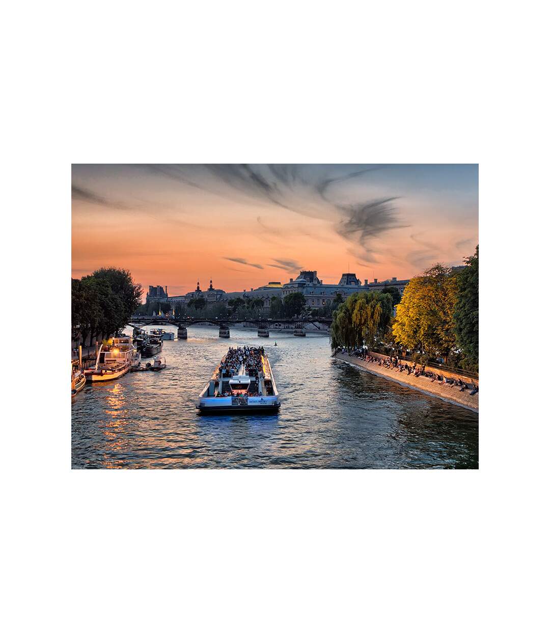 Un accès de 2h au sommet de la Tour Eiffel et une croisière sur la Seine - SMARTBOX - Coffret Cadeau Multi-thèmes