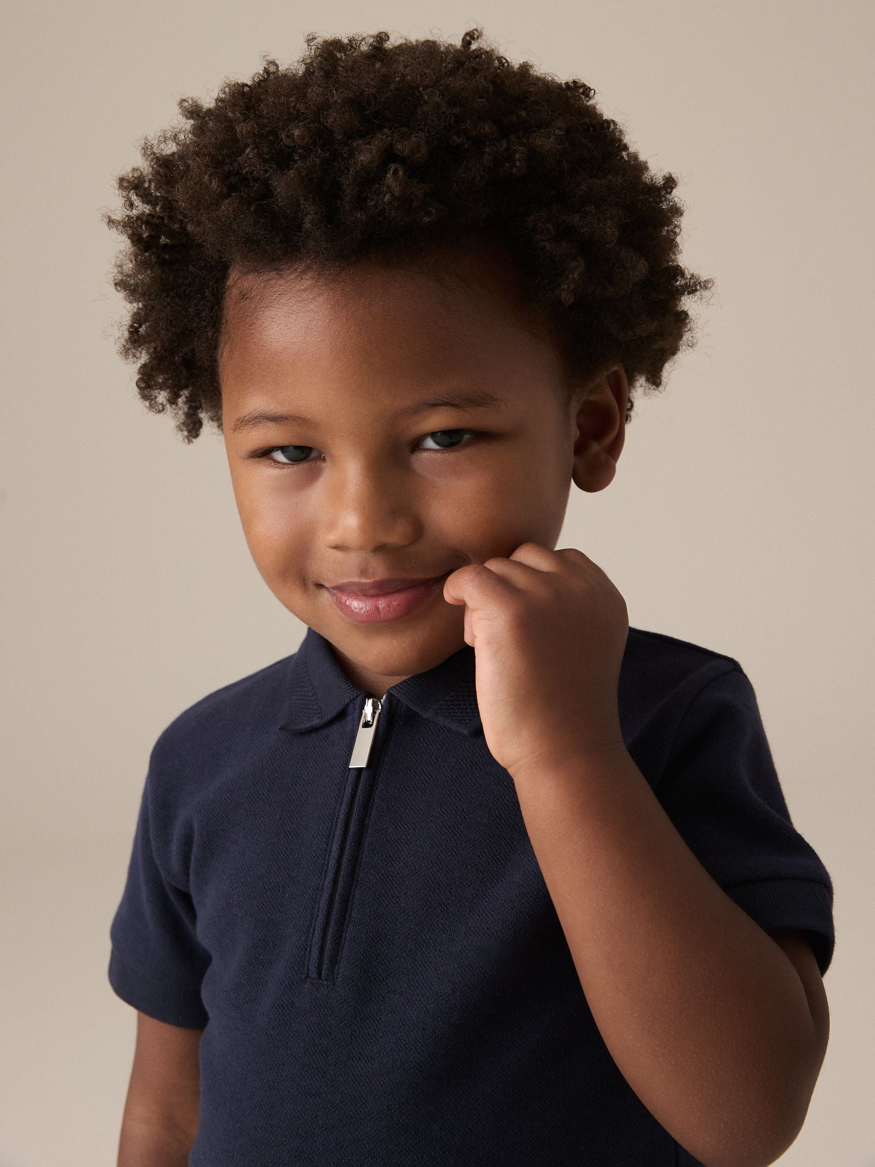 Marinablauw getextureerd - Set van poloshirt met korte mouwen, rits bij de hals en short (3mnd-7jr)