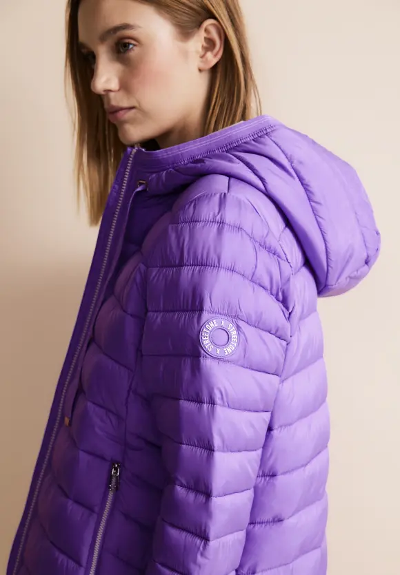 Kurze Steppjacke - shiny lilac