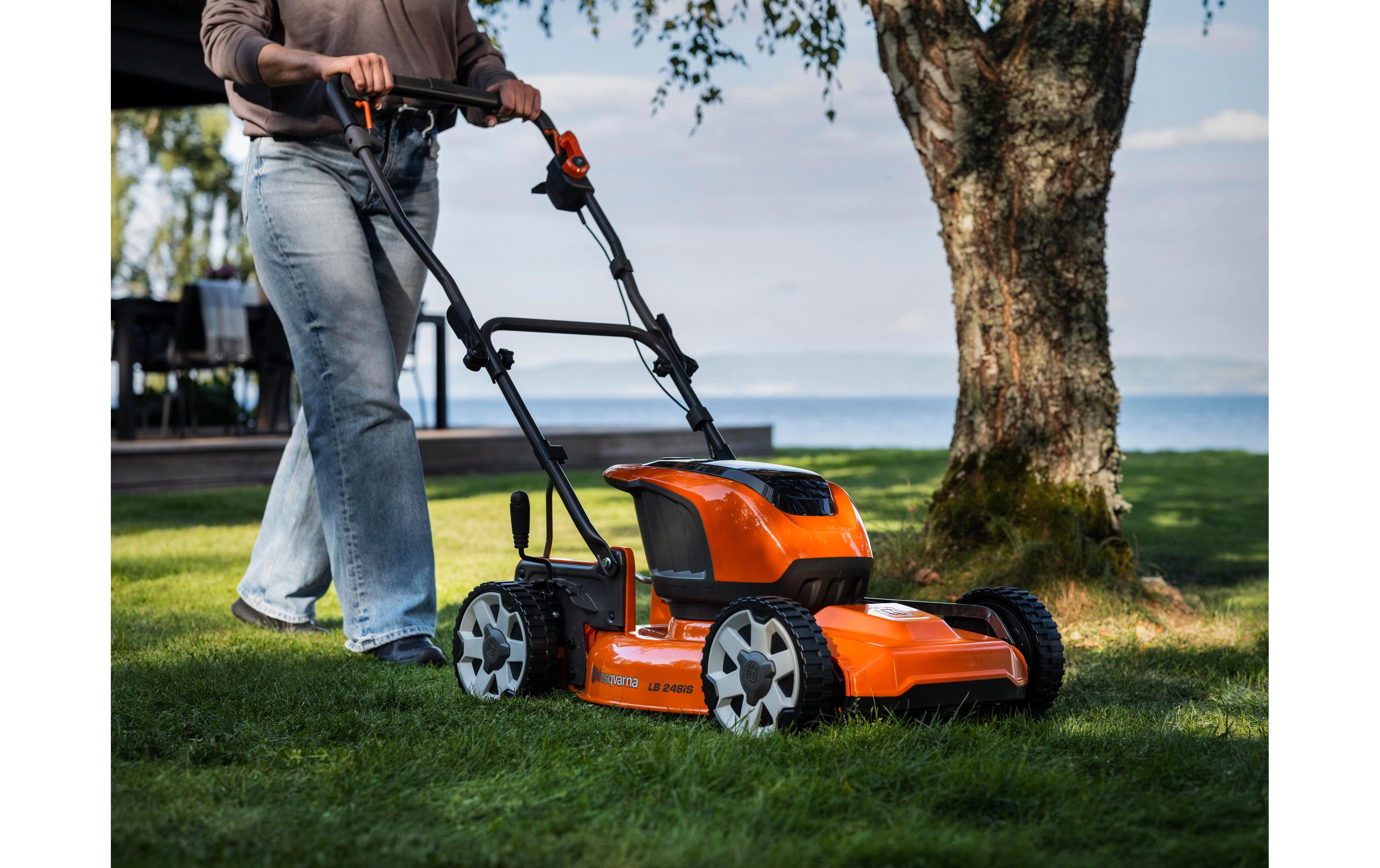 Akku-Rasenmäher LB 246iS<br>Akku-Rasenmäher für 36 Volt Li-Ion-Akkus
