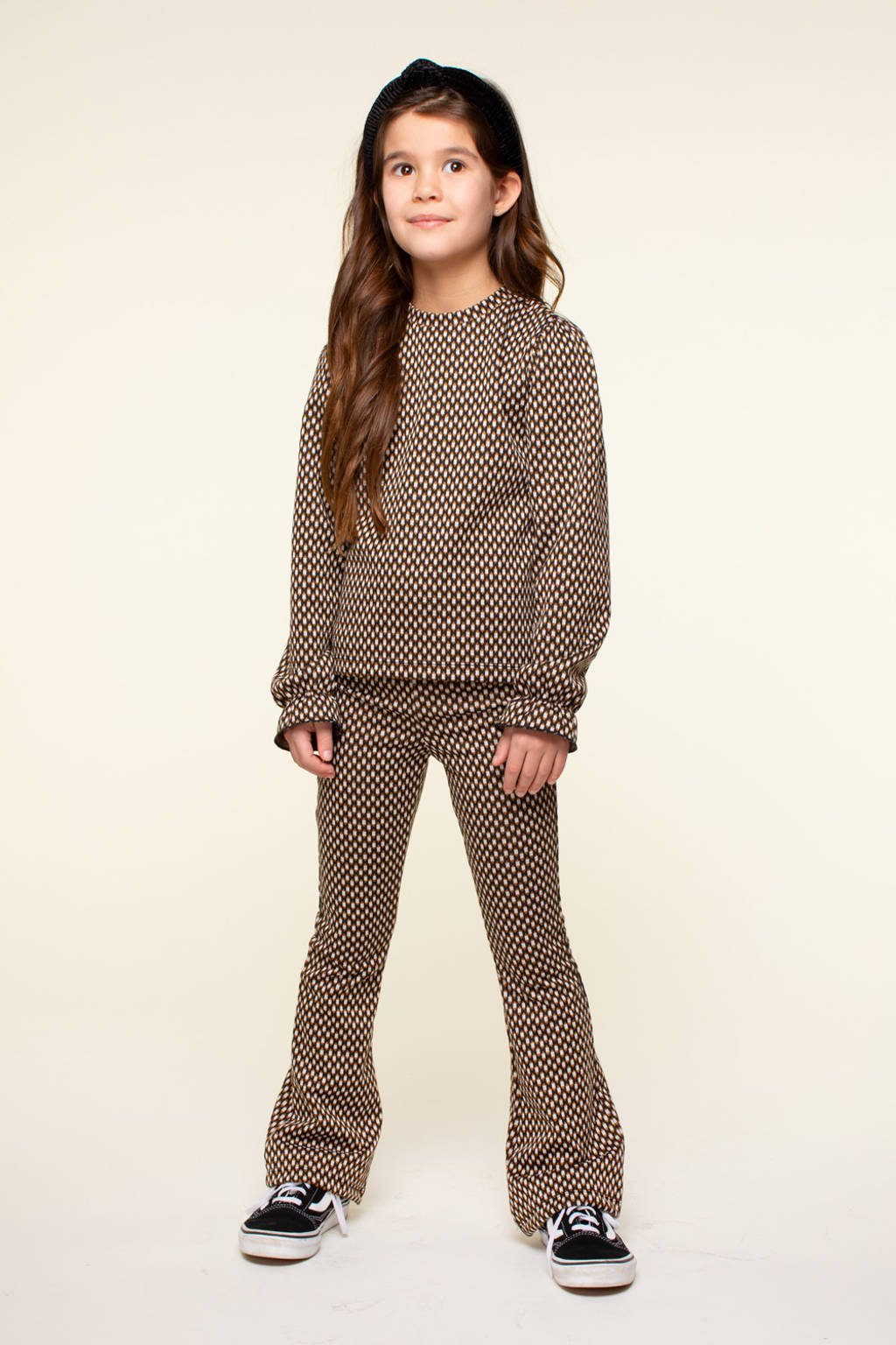 Moodstreet flared broek Bobbi met all over print zwart/ecru