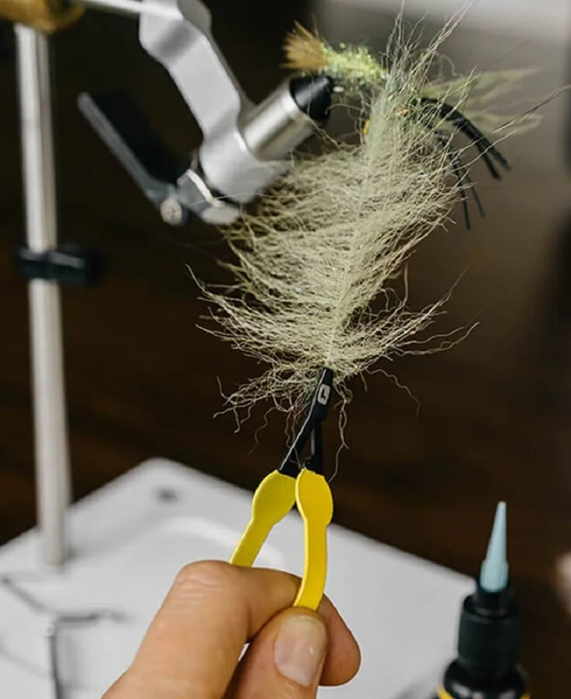 Loon Loon Ergo Hackle Plier Yellow Ergonomisk Hackletang Til Fluebinding