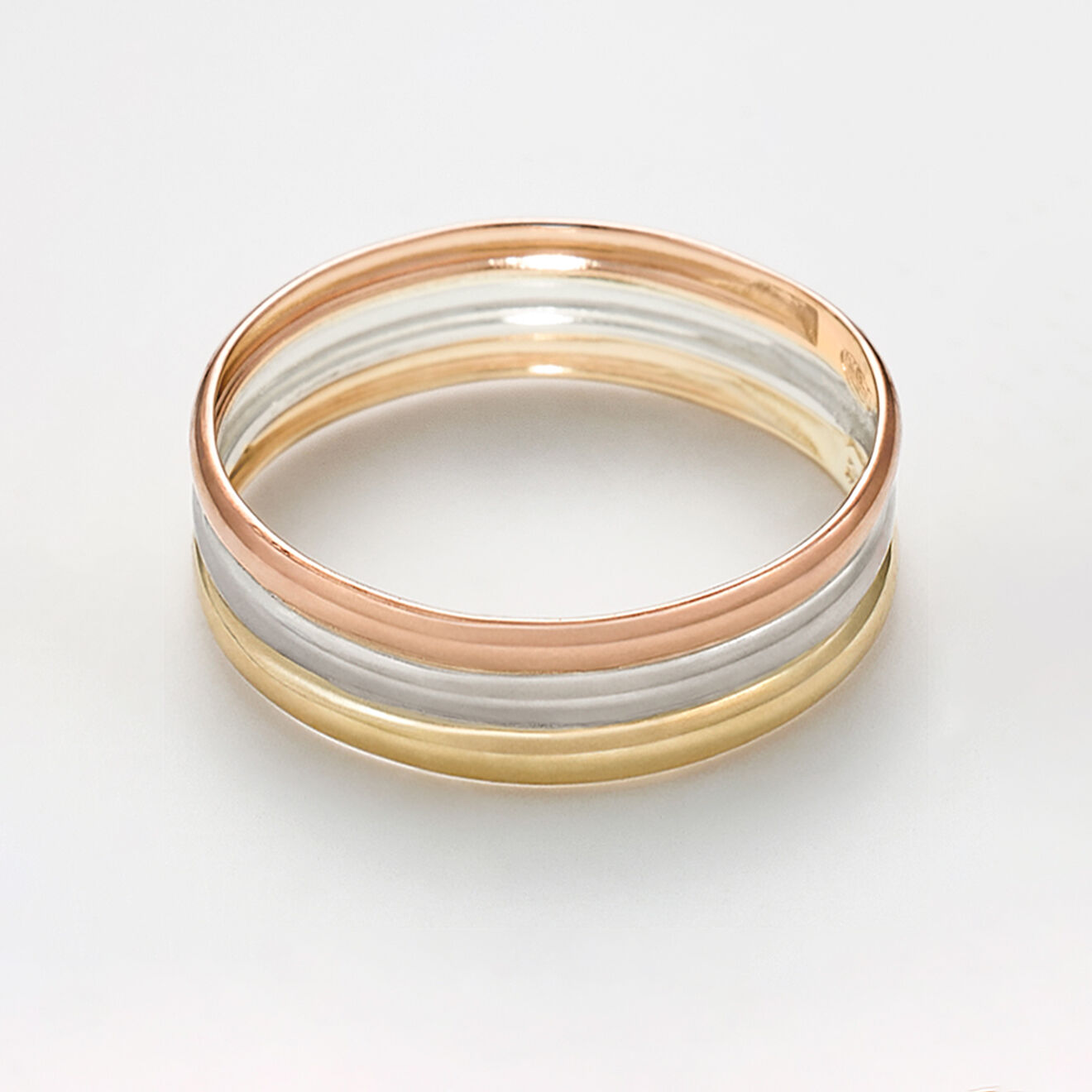 By Colette Bague Maryam or tricolore
