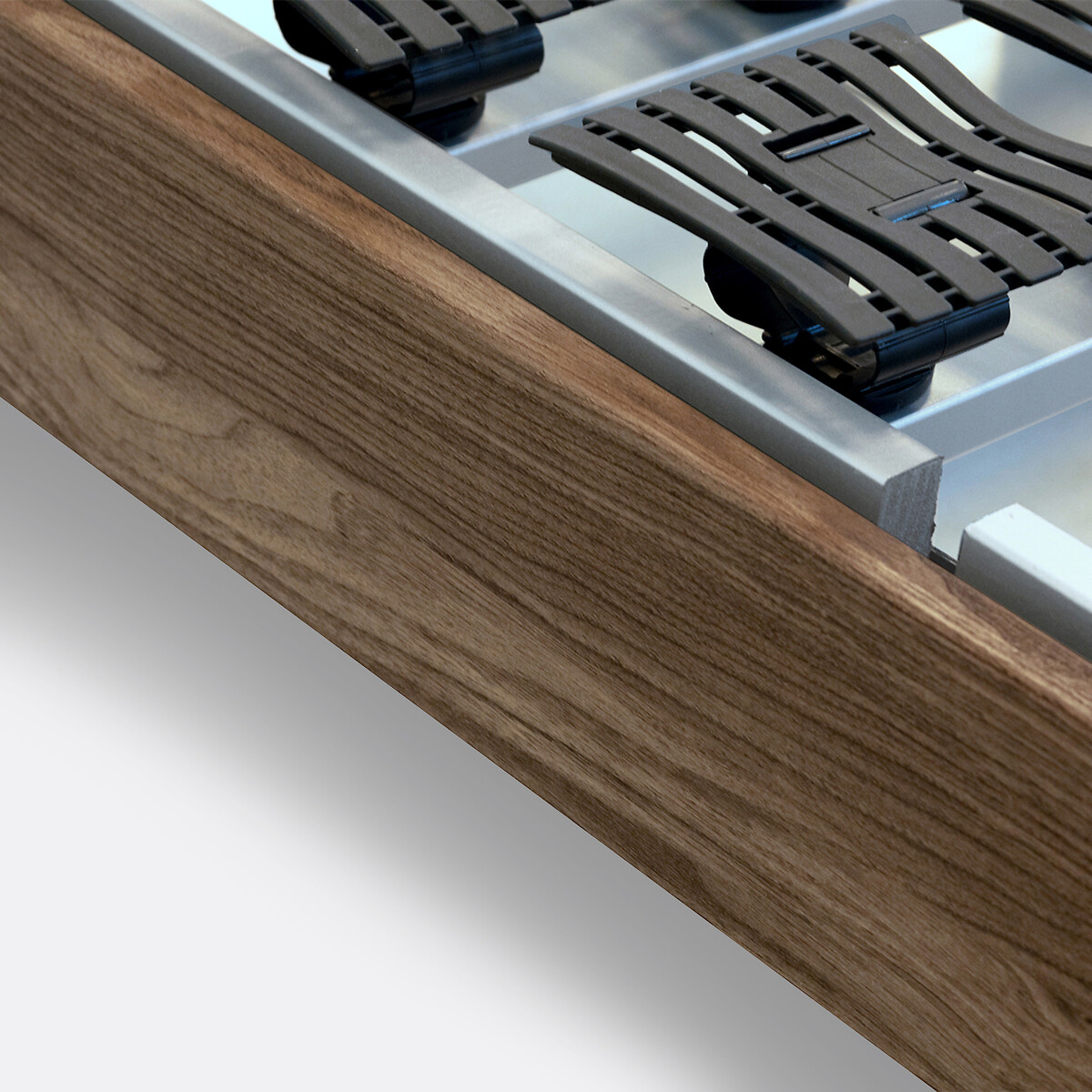 LA REDOUTE INTERIEURS<br>Cama elétrica premium com tachas imitando madeira
